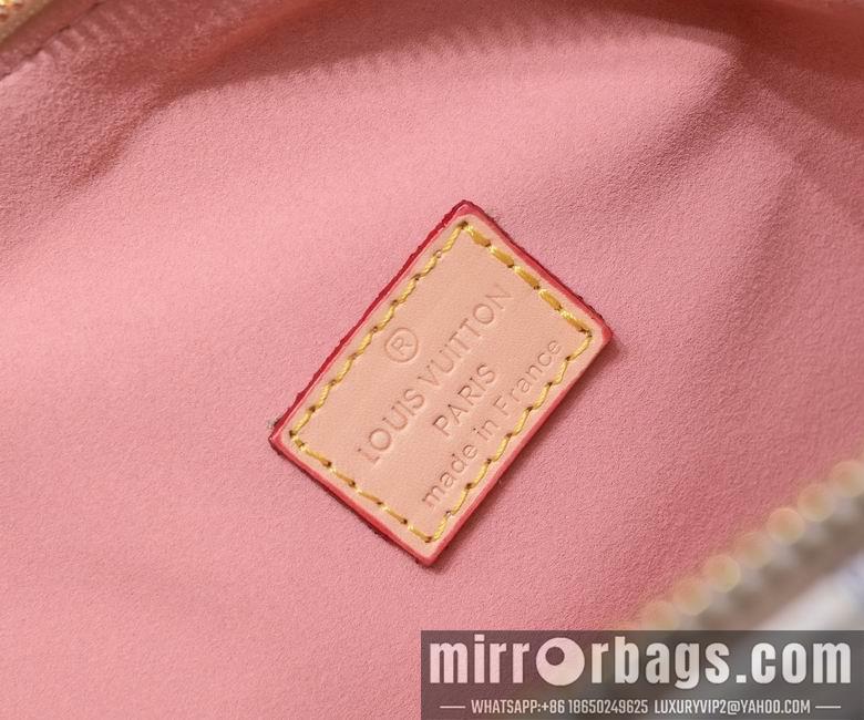 1:1 Louis Vuitton Bags Coussin M57792 30cm YG 4colour