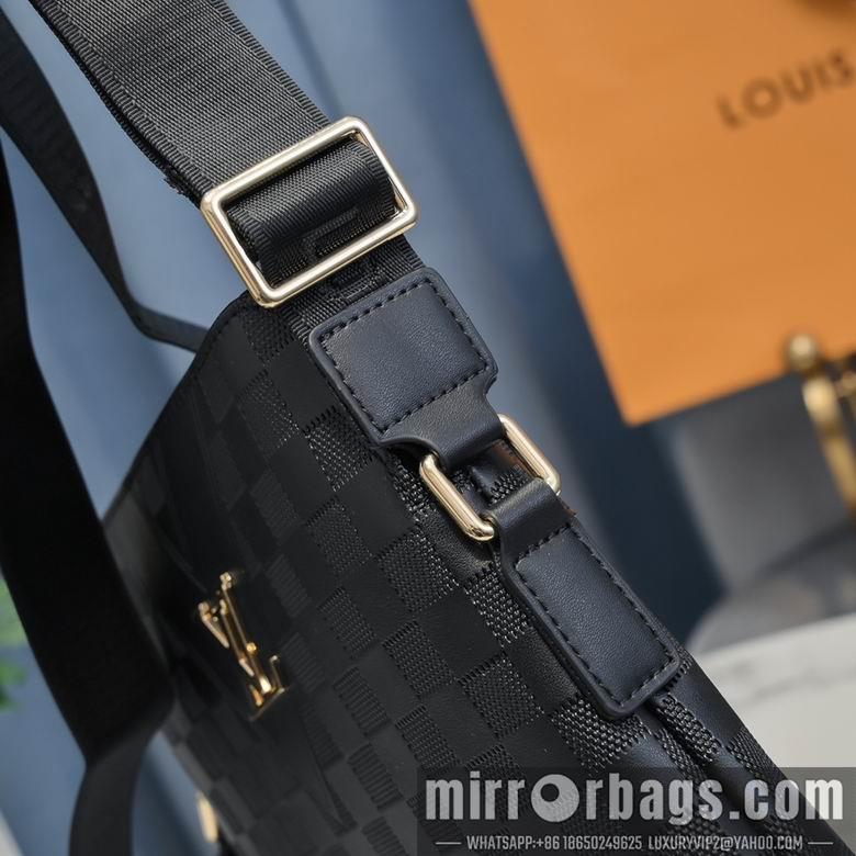 1:1 Louis Vuitton Bags WME1 25X27X4