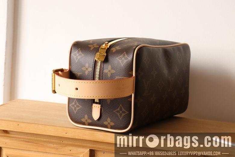 1:1 Louis Vuitton Bags M83112 XM 2colour