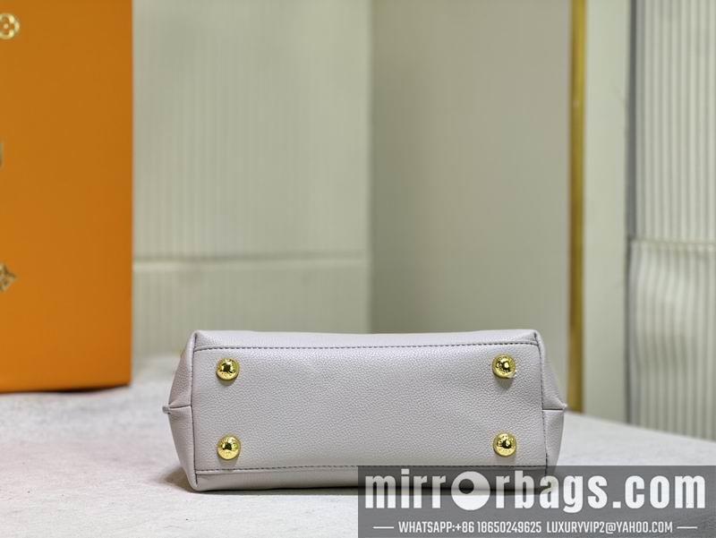 1:1 Louis Vuitton Bags Lockme Ever M20997 23x17x10cm ss