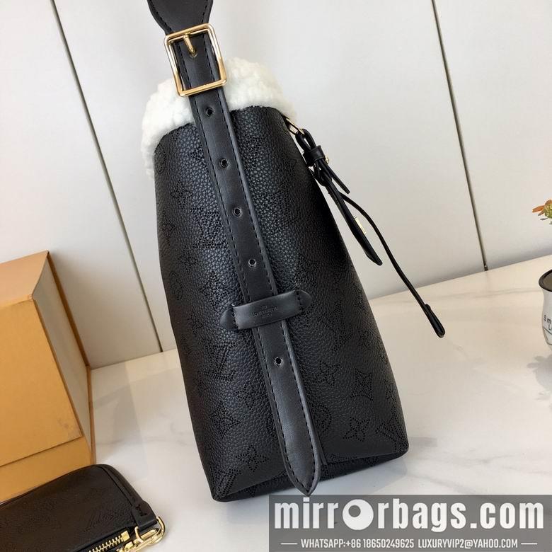 1:1 Louis Vuitton Bags M11843 M46203 29X12X24cm XMY 3colour