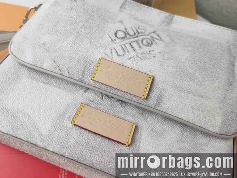 1:1 Louis Vuitton Bags M50068 25X18X4cm