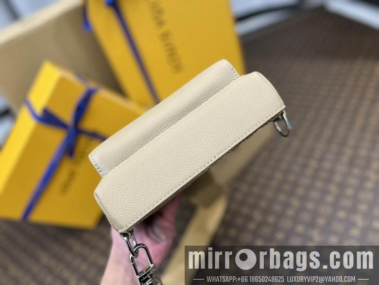 1:1 Louis Vuitton Bags M23765 20X30X4cm XM