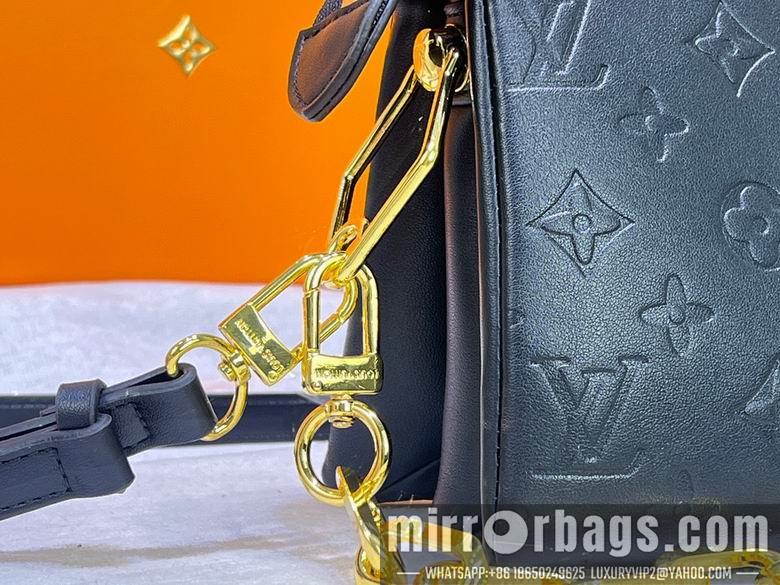1:1 Louis Vuitton Bags Coussion M59598 21X16X7 ss