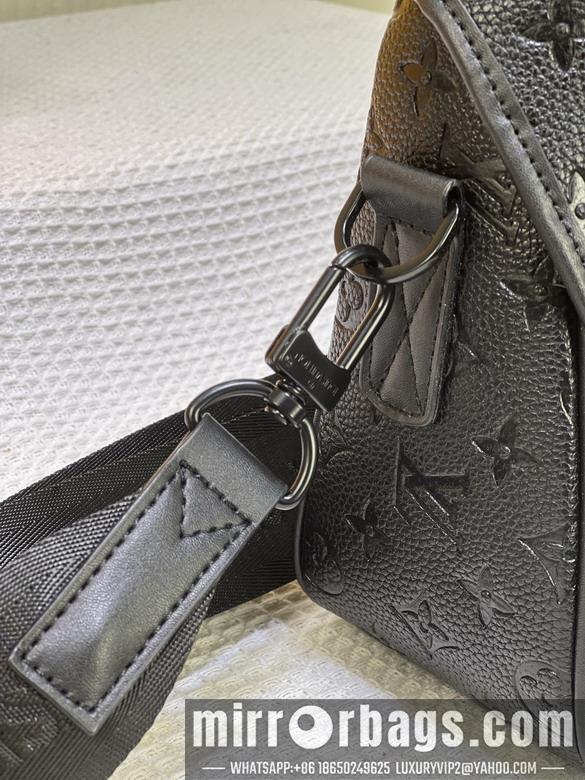 1:1 Louis Vuitton Bags Trail M46972 31x22x11cm ss