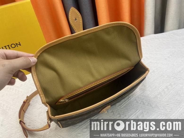 1:1 Louis Vuitton Bags M42248 25X9X15cm XM