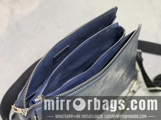 1:1 Louis Vuitton Bags Coussin 57790 26x20x12cm cs