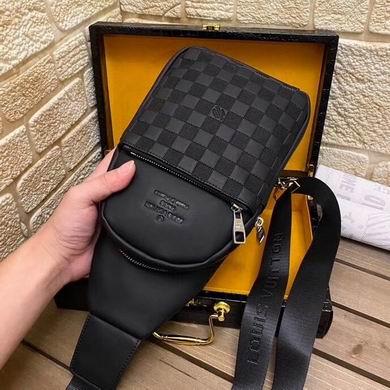 1:1 Louis Vuitton Bags 2343-4 32X18X8cm WP