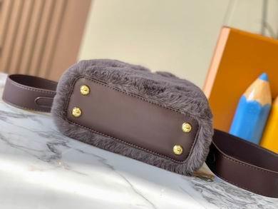 1:1 Louis Vuitton Bags Capucines M22387水貂毛21x14x8cm ss