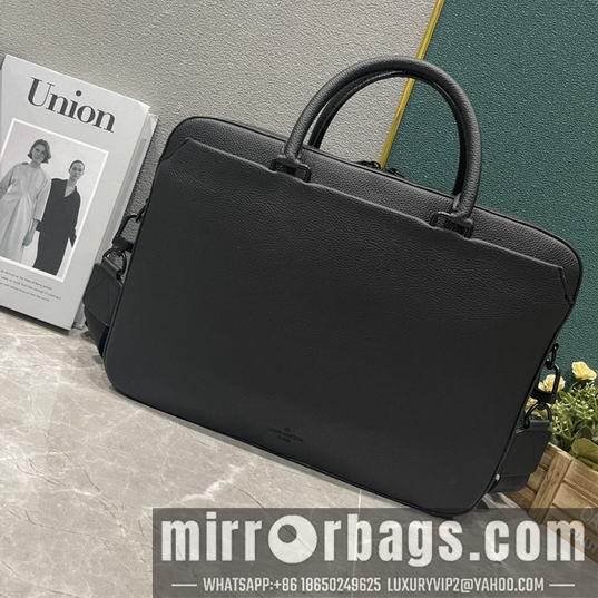 1:1 Louis Vuitton Bags Pilot M23778 39x29x6cm ss