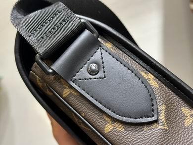 1:1 Louis Vuitton Bags M46442 16X22X7cm XM