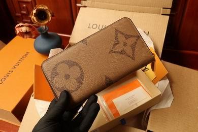 1:1 Louis Vuitton Bags M67687 19.5X10.5X2.5cm XM