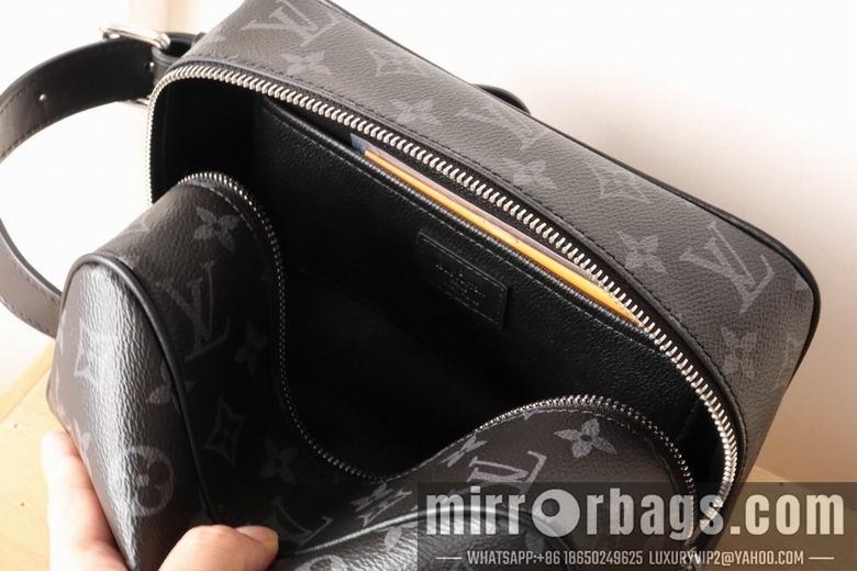 1:1 Louis Vuitton Bags M83112 XM 2colour