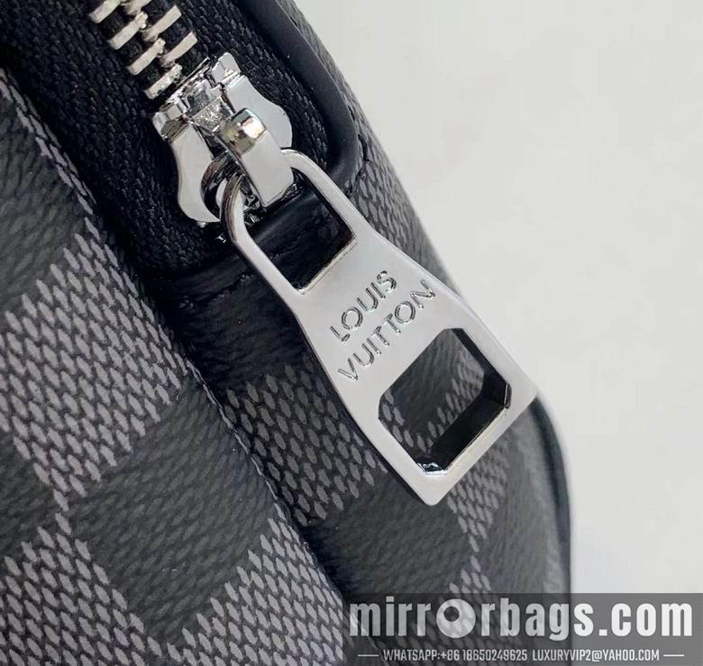 1:1 Louis Vuitton Bags 432 18X31X5cm WP 3colour