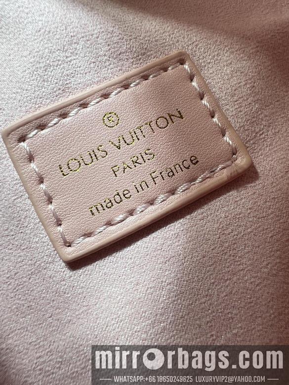 1:1 Louis Vuitton Bags Bumbag M82335 17x12x9.5cm ss
