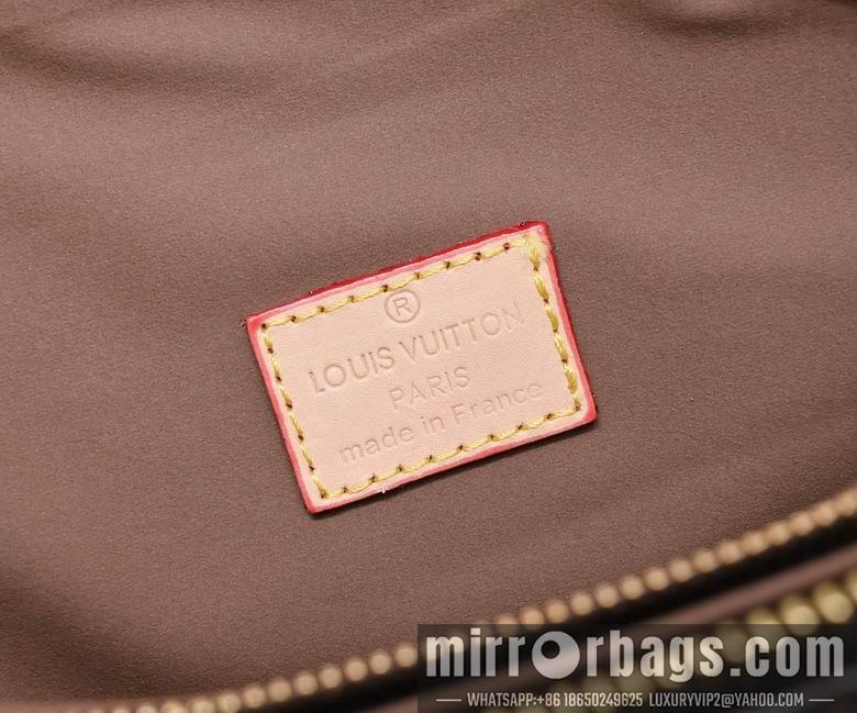 1:1 Louis Vuitton Bags Coussin M57792 30cm YG 4colour