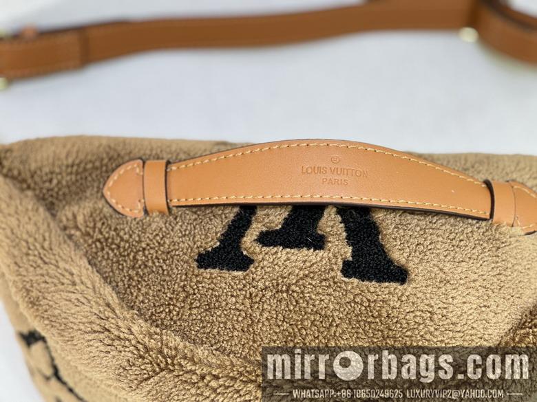1:1 Louis Vuitton Bags Bumbag M43644 37x14x13cm ss