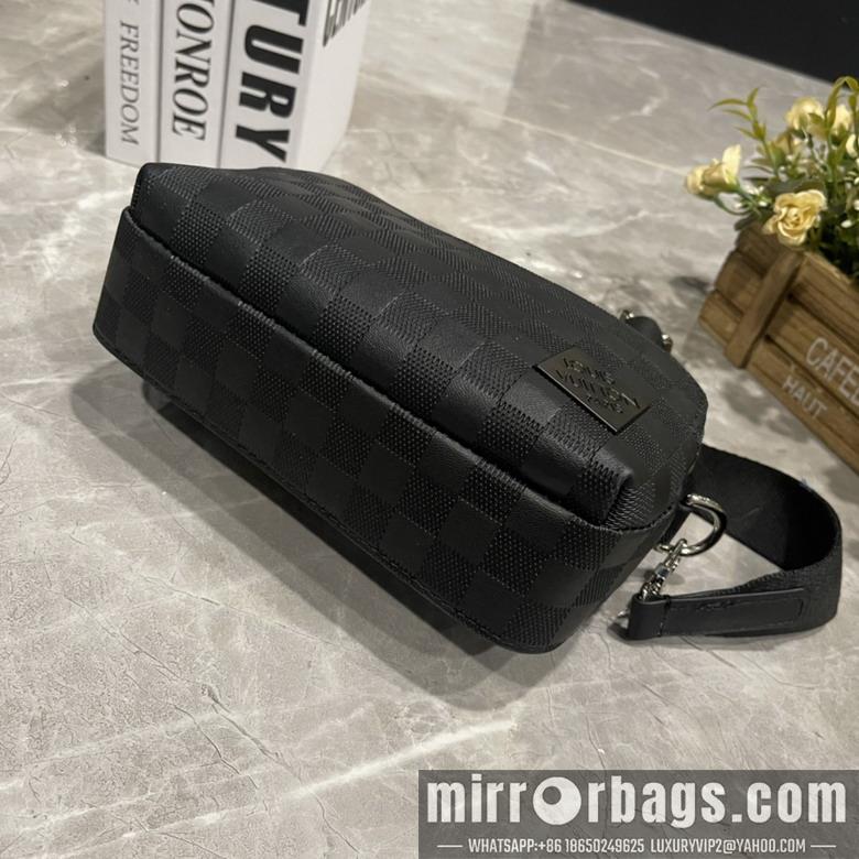 1:1 Louis Vuitton Bags District M11657 22.5x15.5x7.5cm ss2