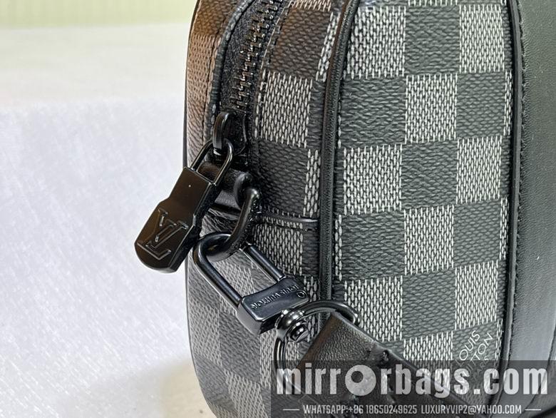 1:1 Louis Vuitton Bags M82076 25X16X6.5cm XM 5