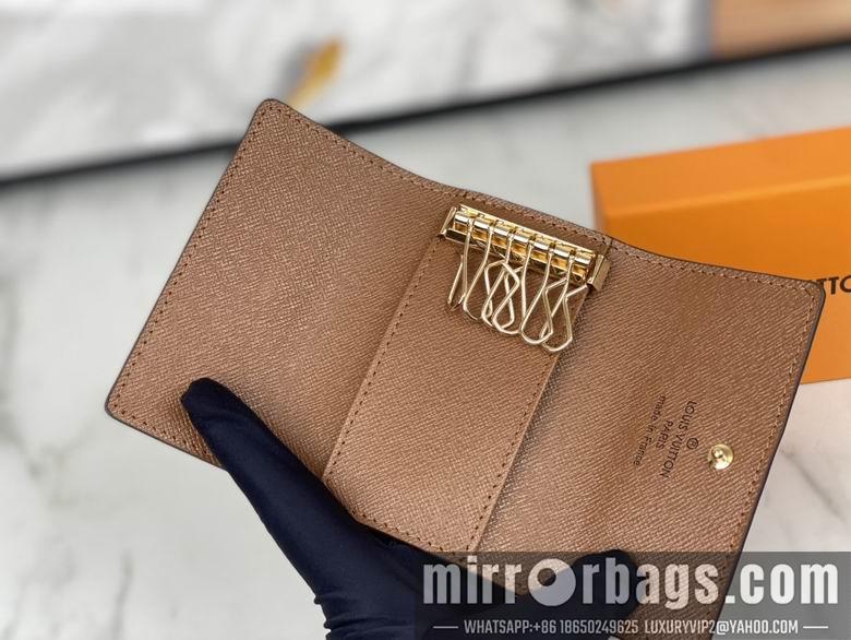 1:1 Louis Vuitton Bags M62630 10.5X7X2cm XMY 5