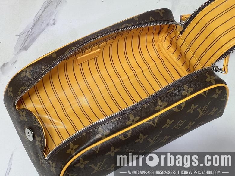 1:1 Louis Vuitton Bags Dopp Kit M11482 28x15x16.5cm ss