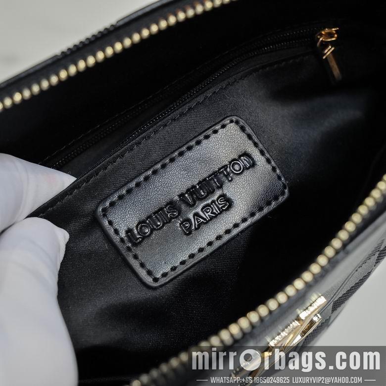 1:1 Louis Vuitton Bags WME1 25X27X4