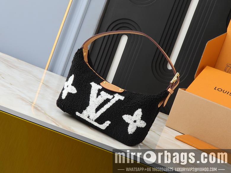 1:1 Louis Vuitton Bags Hills Pochette M11920 18.5x11x6.5cm ss