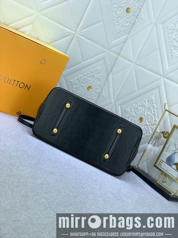 1:1 Louis Vuitton Bags M53151 32X24X16cm YG 2colour