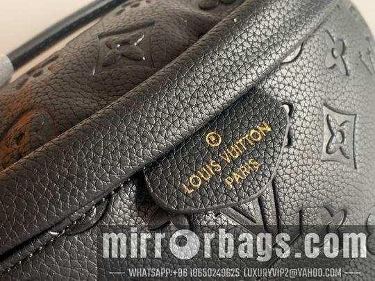 1:1 Louis Vuitton Bags Bumbag M44812 43644 37x14x13cm zy