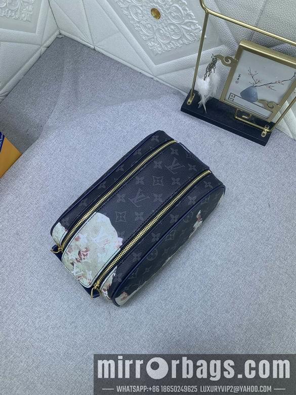 1:1 Louis Vuitton Bags Dopp Kit M82831 28x15x16.5cm ss