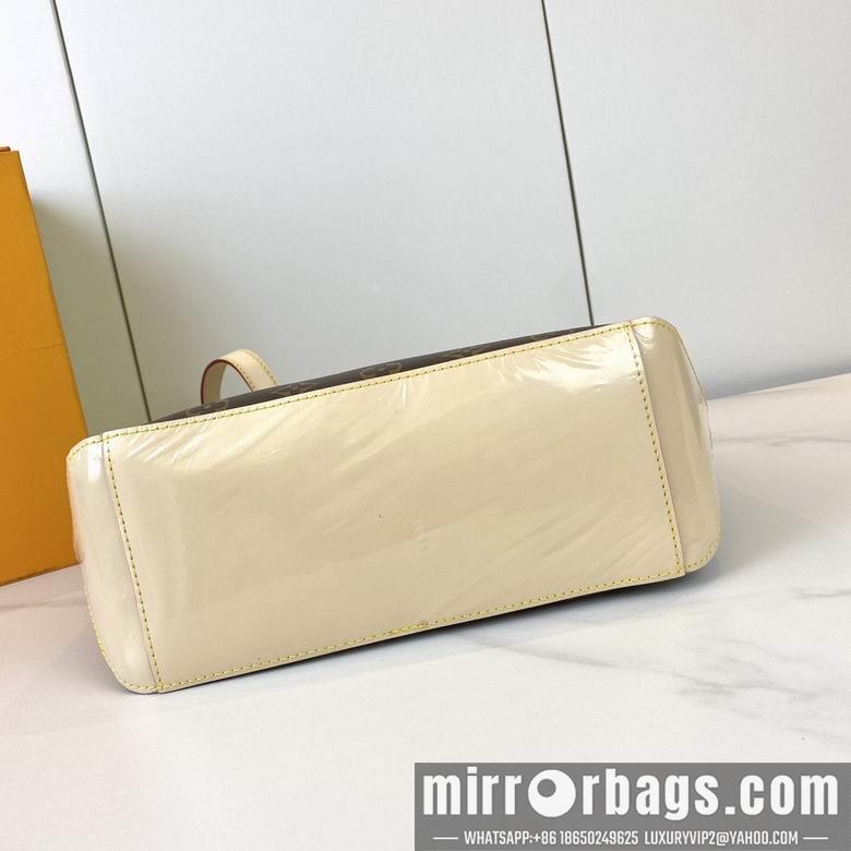 1:1 Louis Vuitton Bags M12095 25X27X11.5cm XMY 3colour