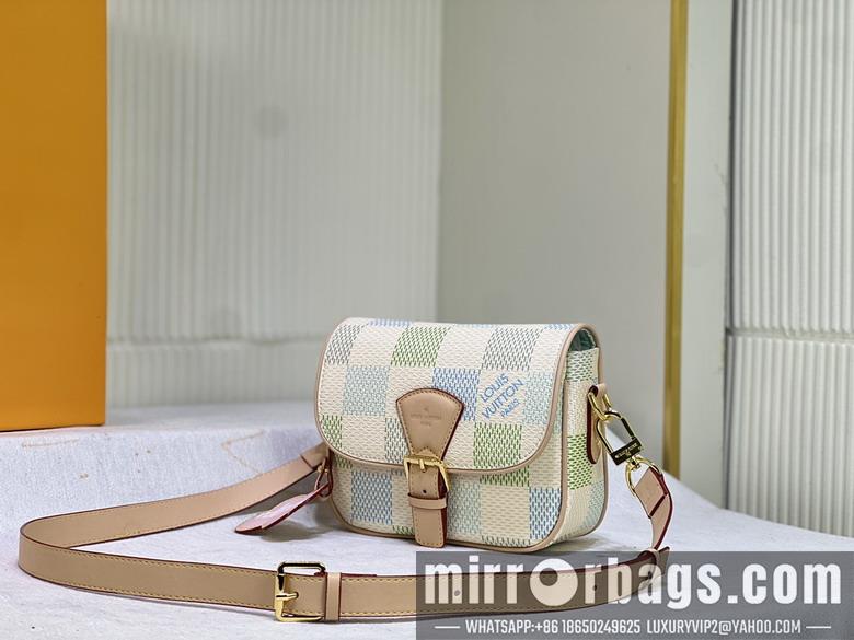 1:1 Louis Vuitton Bags Montsouris M40665 20x17x7cm ss