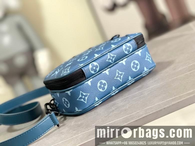 1:1 Louis Vuitton Bags M82801 11X18.5X6.5cm XM