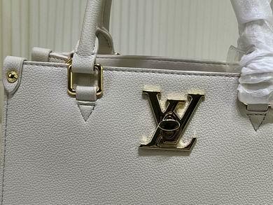 1:1 Louis Vuitton Bags Lock M22311 24.5x19x10.5cm ss