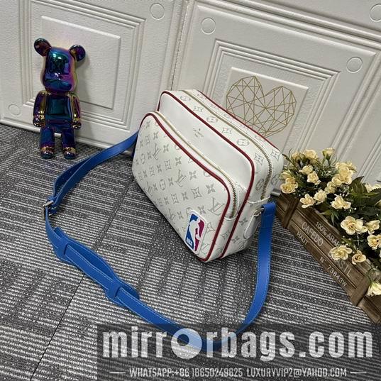 1:1 Louis Vuitton Bags NBA M85143 M85143 30x22x9cm cs2色