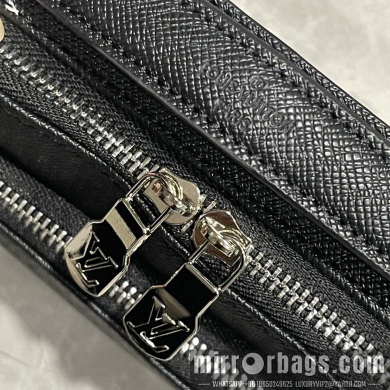 1:1 Louis Vuitton Bags District M11657 22.5x15.5x7.5cm ss