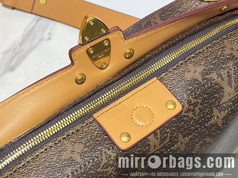 1:1 Louis Vuitton Bags East West M11536 29x17.5x10cm ss