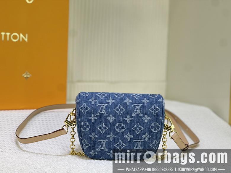 1:1 Louis Vuitton Bags Bumbag M83353 17x12x9.5cm ss