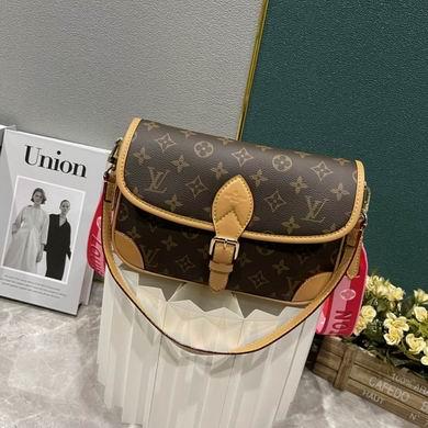 1:1 Louis Vuitton Bags M46049 25X9X15cm