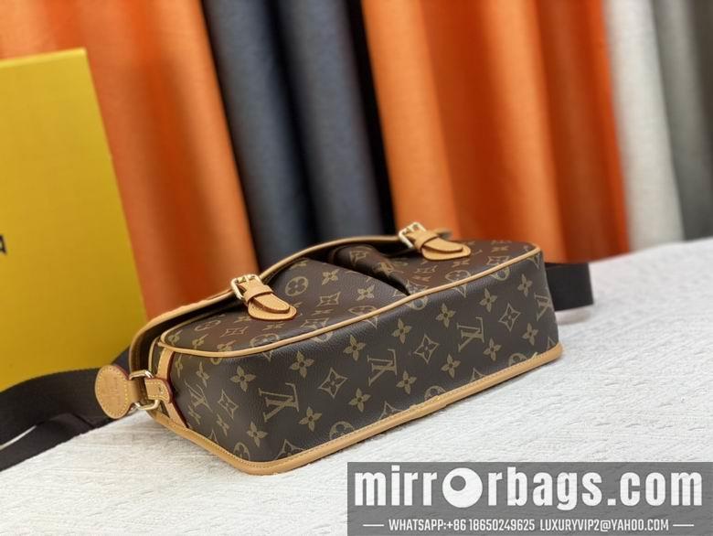 1:1 Louis Vuitton Bags M42247 32X21X8cm XM