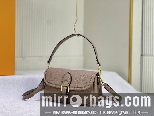 1:1 Louis Vuitton Bags Diane M83300 M45985 19x10.5x6cm ss3