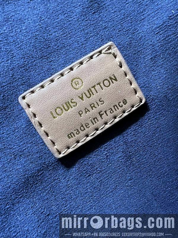 1:1 Louis Vuitton Bags Coussin M57793 M57782 34x24x12cm ss1