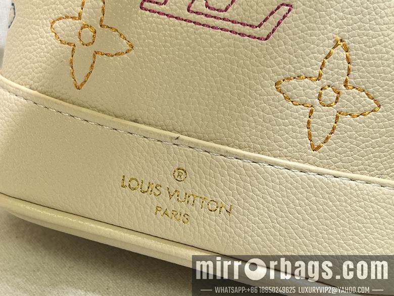 1:1 Louis Vuitton Bags NanoNoe M81626 13x16x10cm ss
