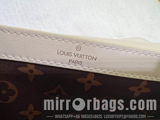 1:1 Louis Vuitton Bags Dauphine M25050 24x17x9cm ss1