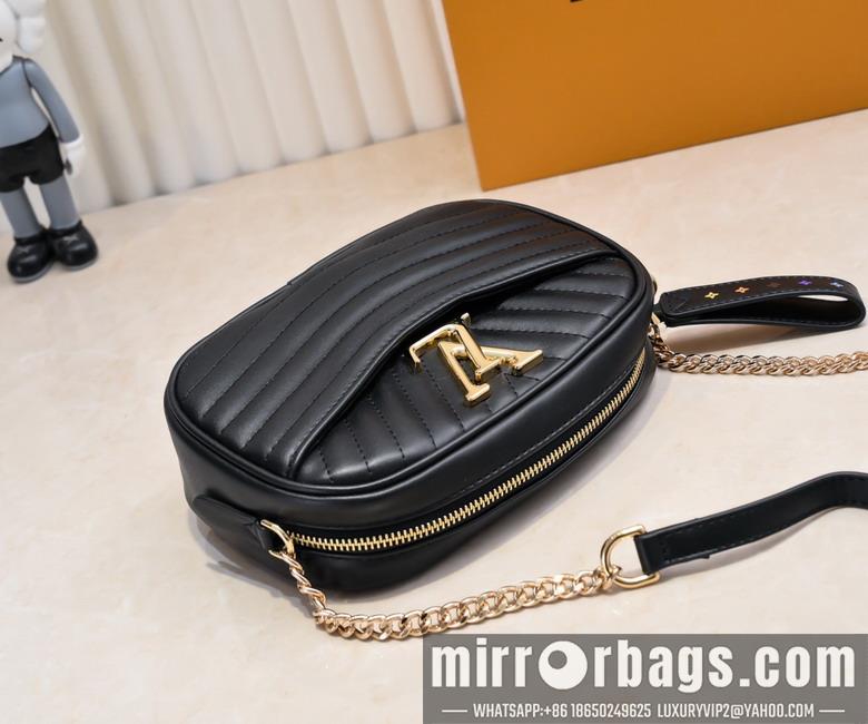1:1 Louis Vuitton Bags New Wave M53682 21x5.5x14cm ss