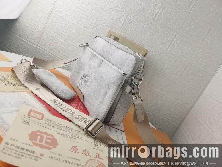 1:1 Louis Vuitton Bags M50068 25X18X4cm