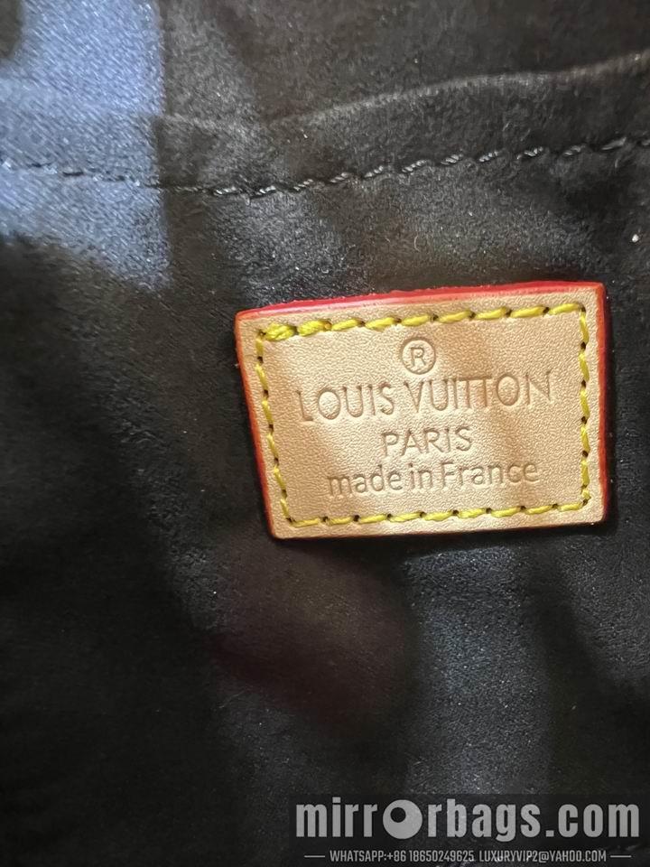 1:1 Louis Vuitton Bags Pllas M61254 mini16x11x7cm cs