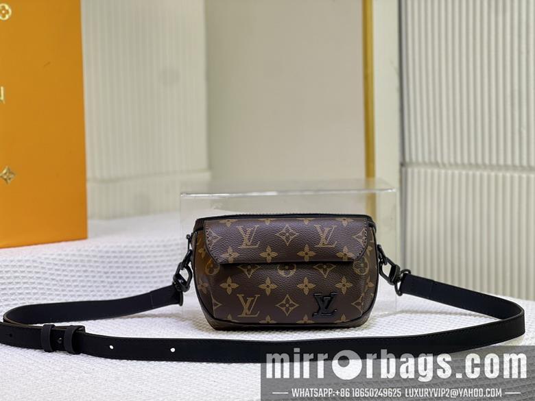 1:1 Louis Vuitton Bags Pilot M83563 20x12x5.5cm ss.