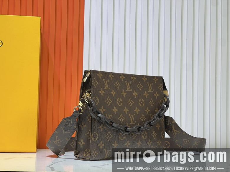 1:1 Louis Vuitton Bags M67692 25x20x5cm ss