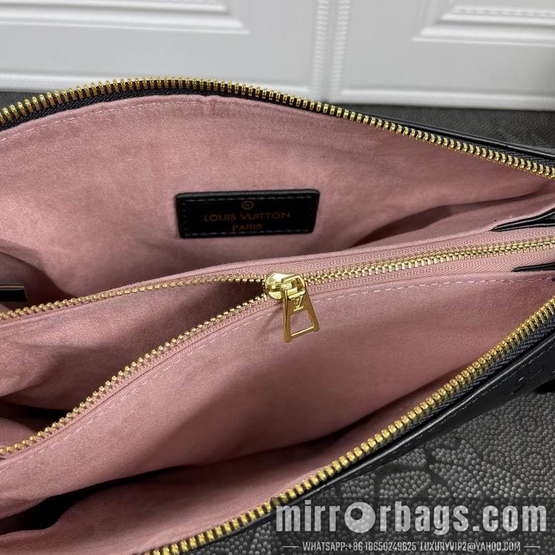 1:1 Louis Vuitton Bags Coussin 57790黑 26X20X12 ss05